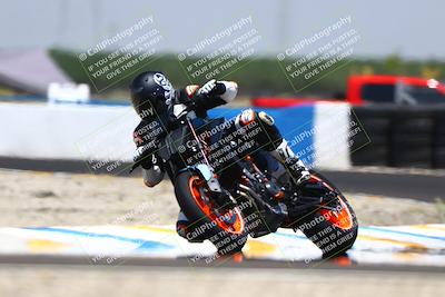 media/Jun-07-2025-TrackDaz (Sat) [[4413525952]]/B Group/1220pm (Turn 1)/
